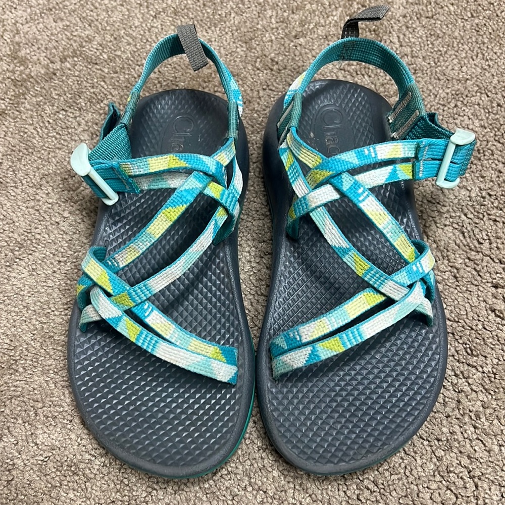 Good condition - Kids Chaco Size 3